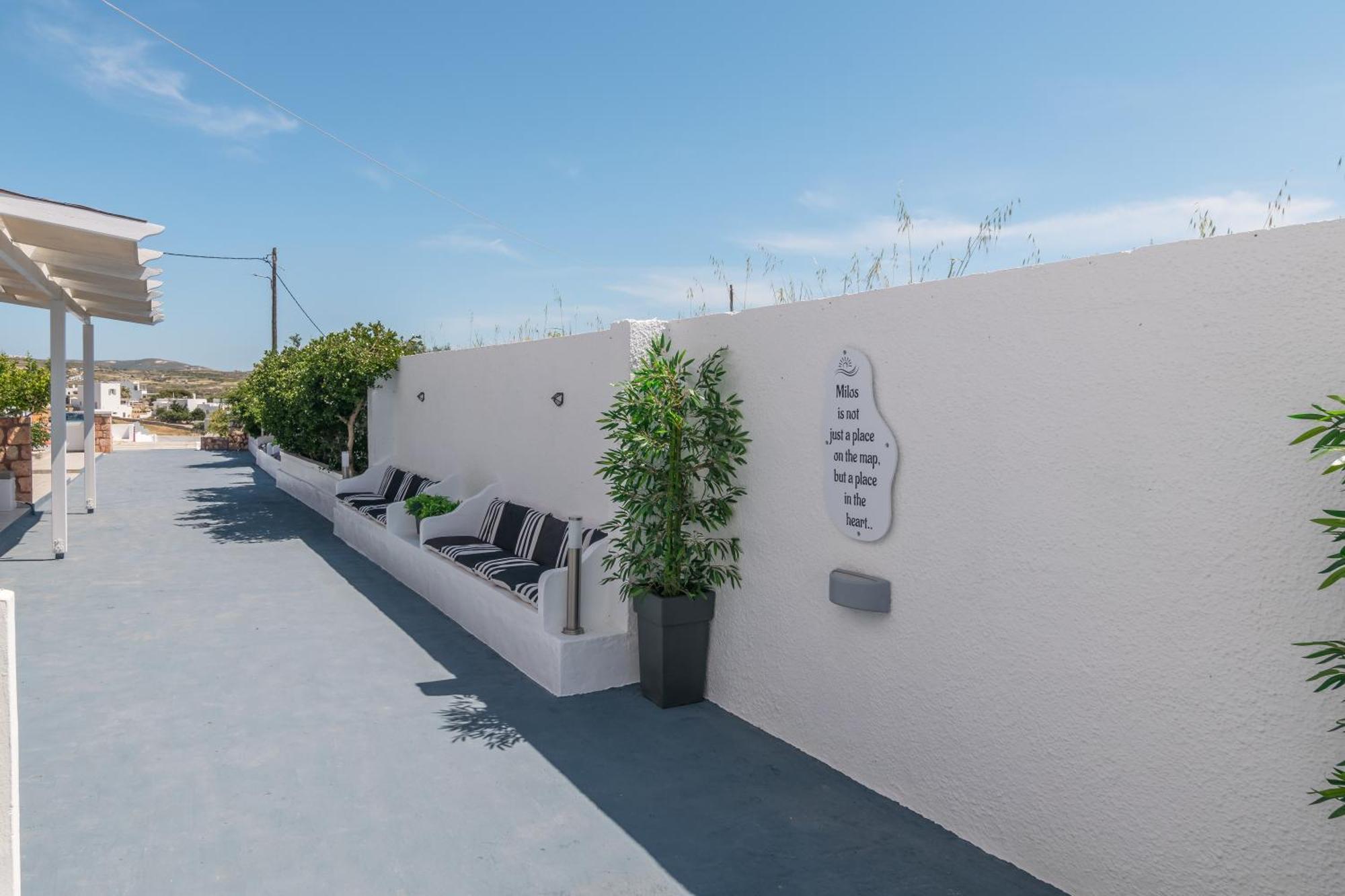 Miloessa Apartment Adamantas  ภายนอก รูปภาพ